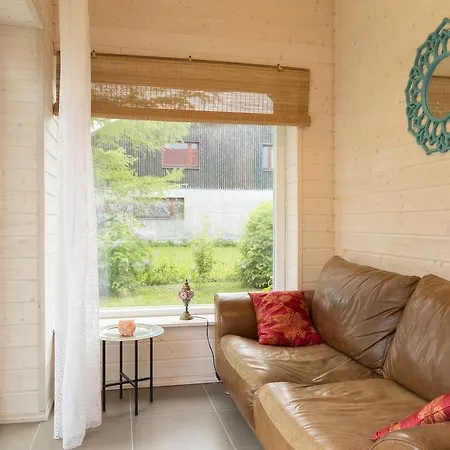 Kaevu House * بارنو