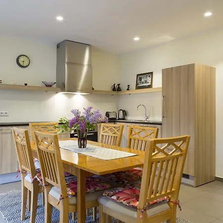 Kaevu House بيت للعطل بارنو